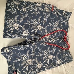 Vineyard Vines Navy and White Floral Board Shorts/Swim Trunks